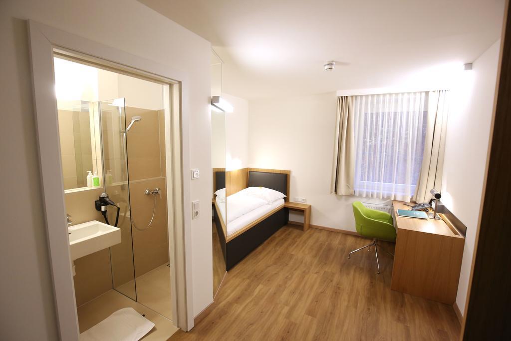 Hotel Sankt Magdalena Linz Pokój zdjęcie